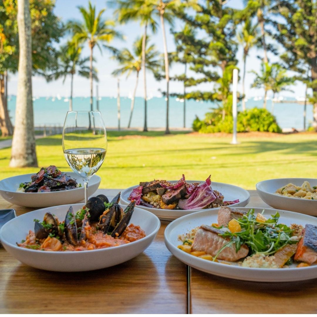 Paradiso Airlie Beach beach view