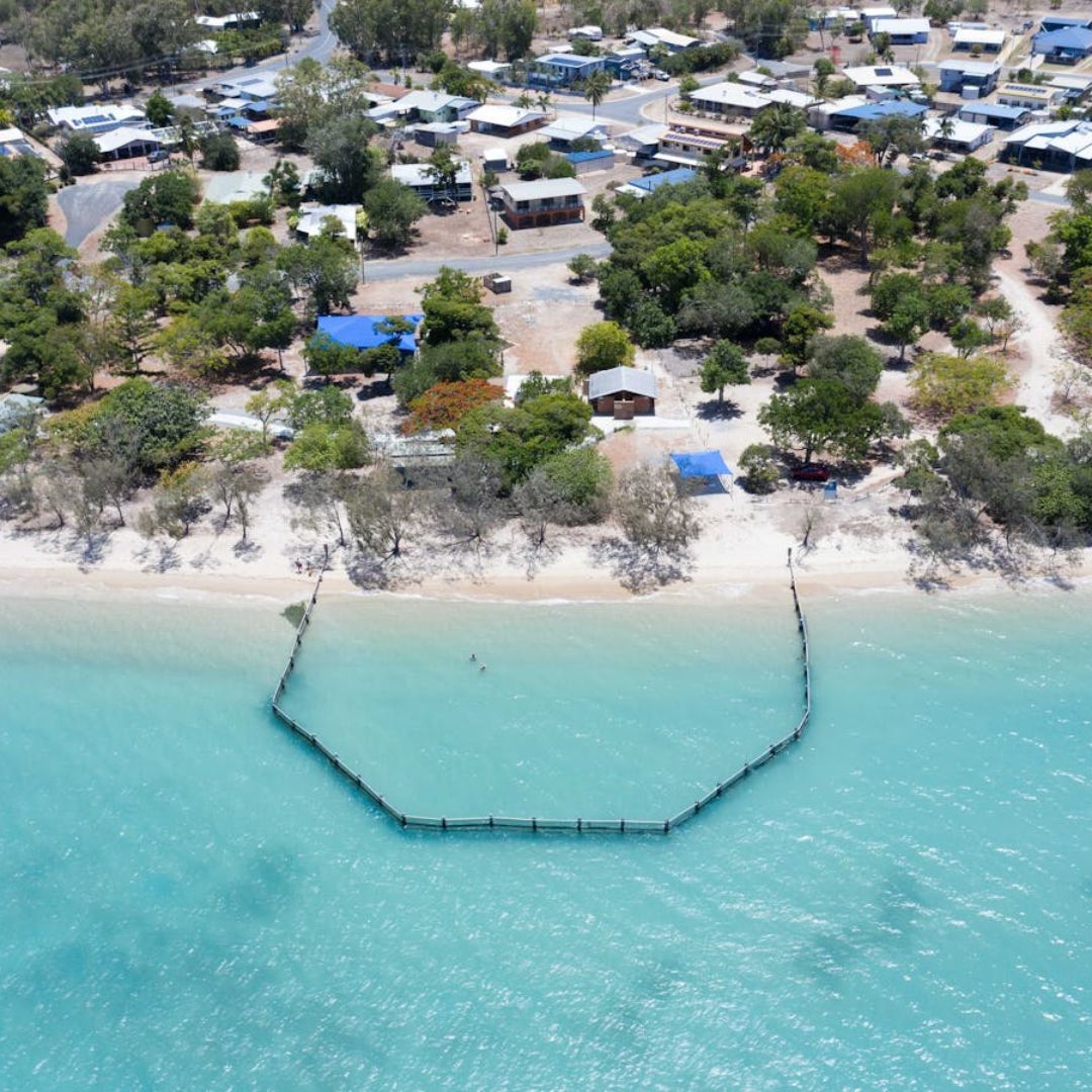 dingo beach hydeaway bay